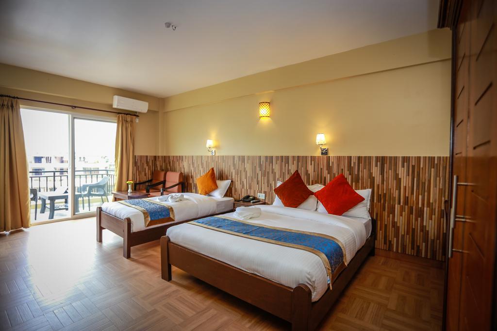 Pokhara Choice Inn Zewnętrze zdjęcie