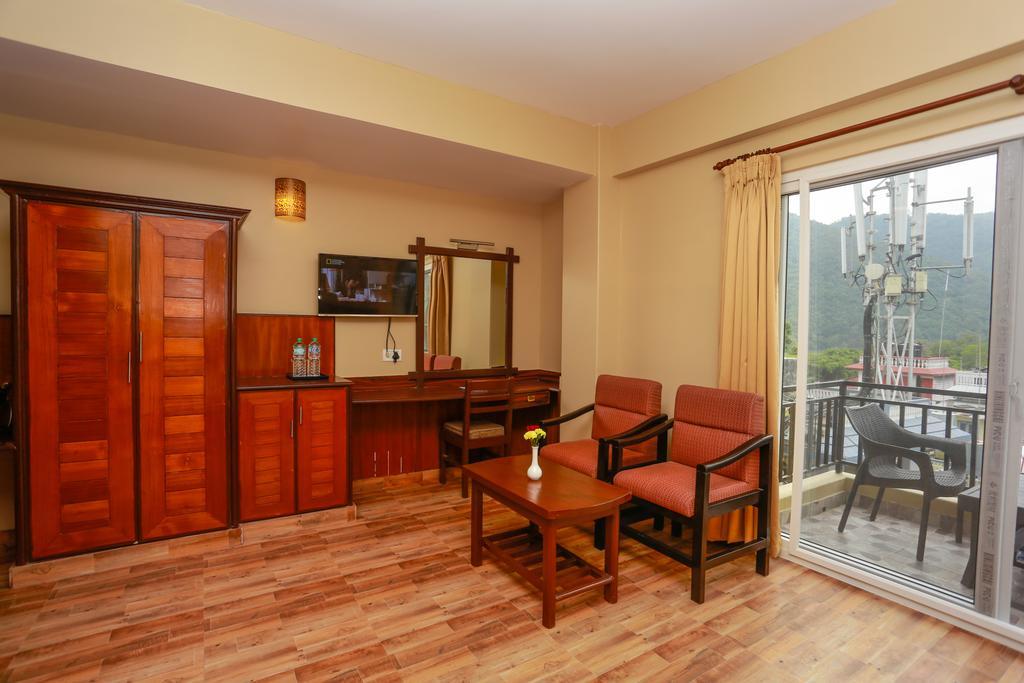 Pokhara Choice Inn Zewnętrze zdjęcie