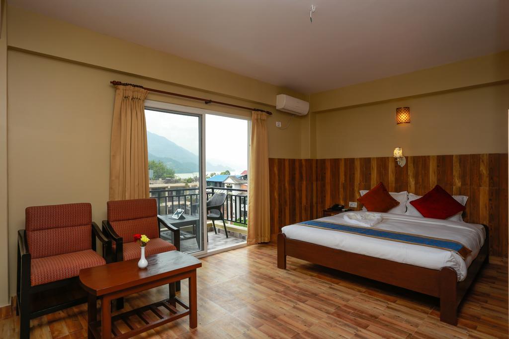 Pokhara Choice Inn Zewnętrze zdjęcie