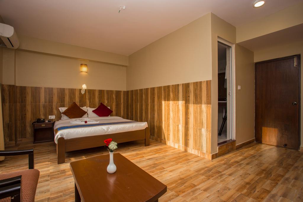 Pokhara Choice Inn Zewnętrze zdjęcie