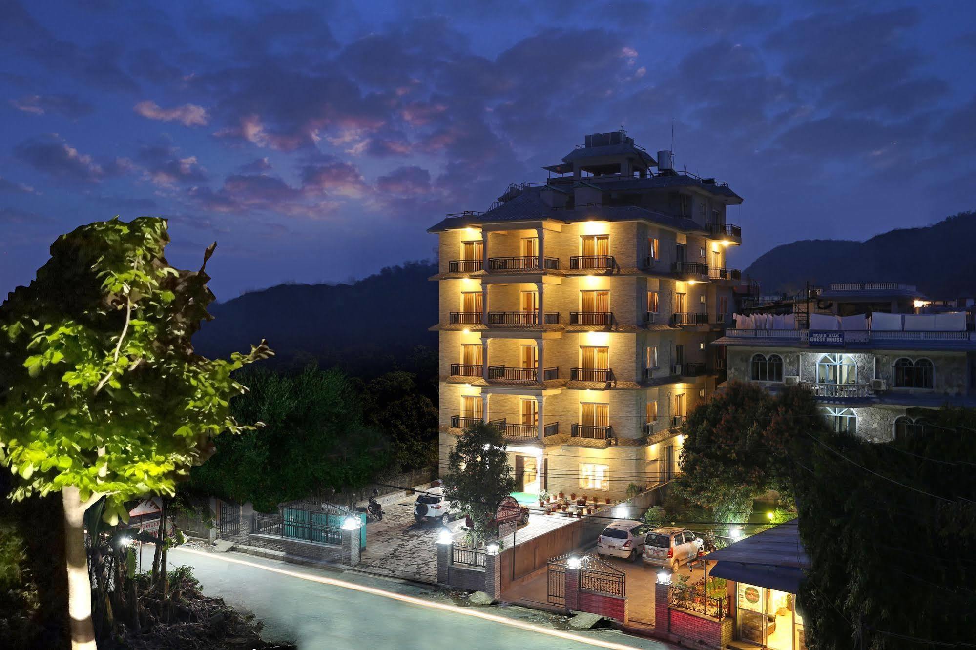 Pokhara Choice Inn Zewnętrze zdjęcie